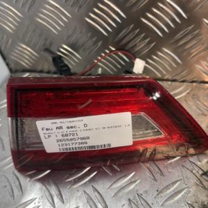 Feu arriere secondaire droit (feux) RENAULT CLIO 4 PHASE 2 Diesel - Image 1
