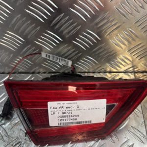 Feu arriere secondaire gauche (feux) RENAULT CLIO 4 PHASE 2 Diesel - Image 1