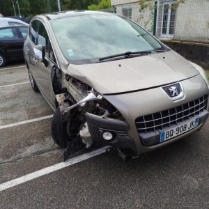 Vitre avant droit PEUGEOT 3008 1 PHASE 1 Diesel - Image 1