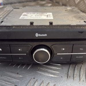 Autoradio d'origine RENAULT KANGOO 2 PHASE 2 Diesel - Image 1