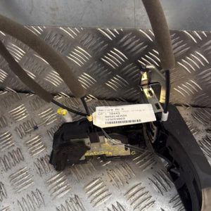 Serrure avant gauche RENAULT KADJAR PHASE 1 Diesel - Image 1