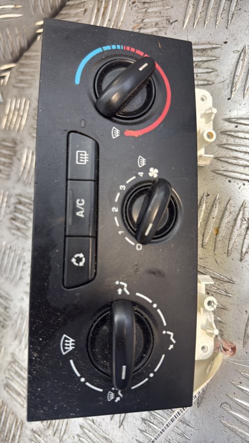 Commande chauffage CITROEN C4 1 PHASE 1 Essence - Image 2