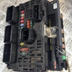 Boitier servitude moteur (BSM) CITROEN C4 1 PHASE 1 Essence - Image 1