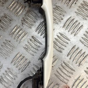 Poignee porte avant gauche RENAULT KADJAR PHASE 1 Diesel - Image 1