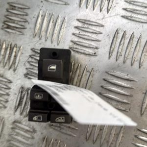 Interrupteur de leve vitre arriere gauche BMW SERIE 7 E65 PHASE 1 Diesel - Image 1