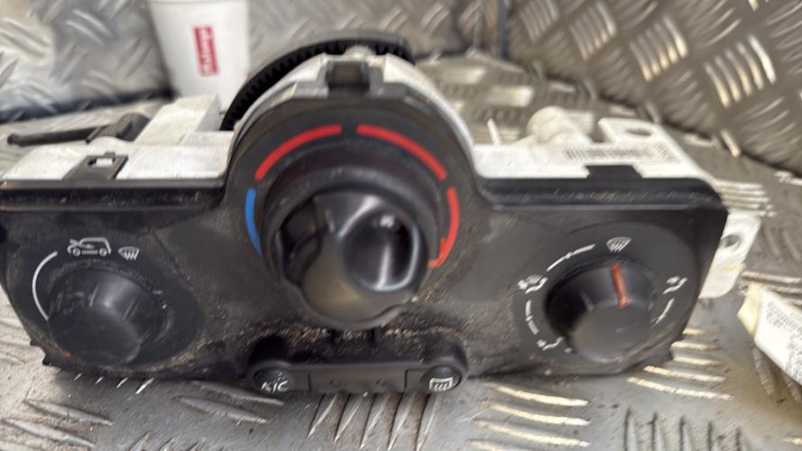 Commande chauffage RENAULT KANGOO 2 PHASE 2 Diesel - Image 1