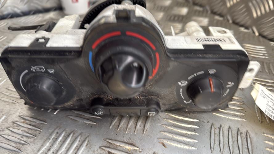 Commande chauffage RENAULT KANGOO 2 PHASE 2 Diesel - Image 3