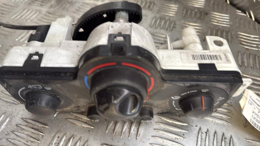 Commande chauffage RENAULT KANGOO 2 PHASE 2 Diesel - Image 4