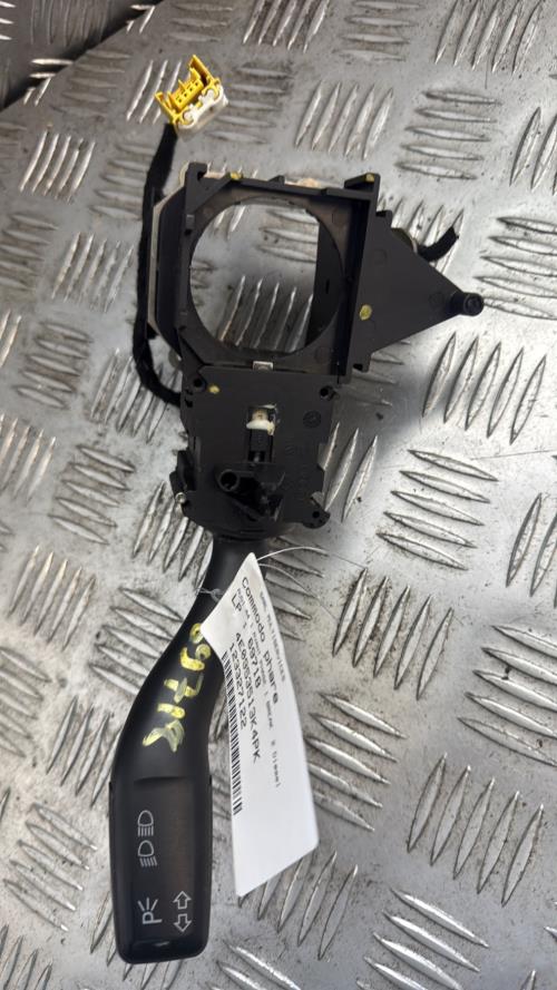 Commodo phare AUDI A4 1 AVANT PHASE 1 BREAK Diesel - Image 1