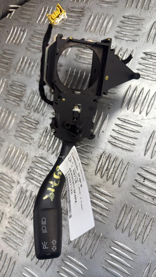 Commodo phare AUDI A4 1 AVANT PHASE 1 BREAK Diesel - Image 2