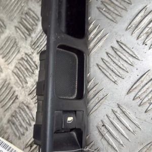 Interrupteur de leve vitre avant droit PEUGEOT 307 PHASE 1 BREAK Diesel - Image 1