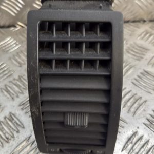 Aerateur tableau de bord avant droit VOLKSWAGEN POLO 4 PHASE 2 Essence - Image 1