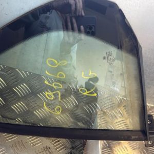 Custode arriere gauche (porte) VOLKSWAGEN GOLF 6 Diesel - Image 1