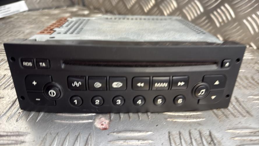 Autoradio d'origine PEUGEOT 307 PHASE 1 BREAK Diesel - Image 1