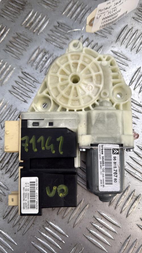 Moteur leve vitre avant droit CITROEN C4 1 PHASE 1 COUPE Diesel - Image 2