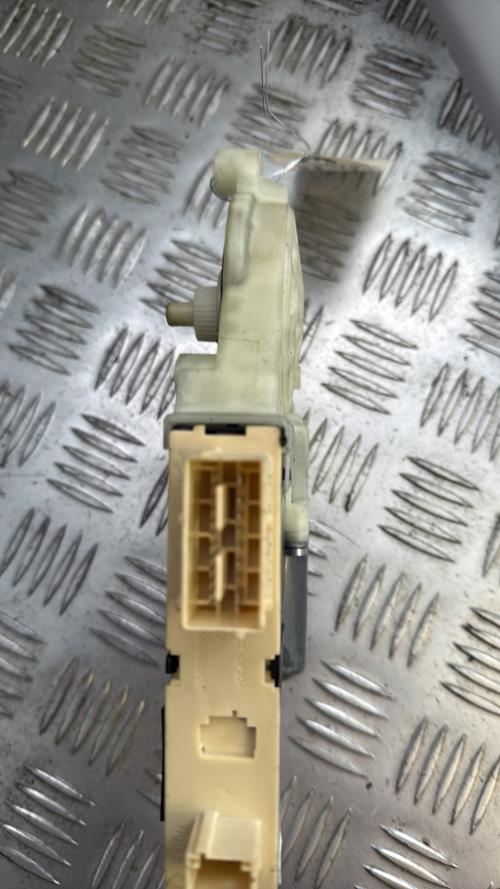 Moteur leve vitre avant droit CITROEN C4 1 PHASE 1 COUPE Diesel - Image 3