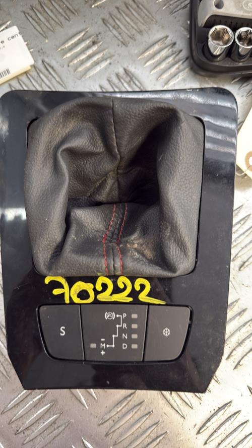 Soufflet de levier de vitesse PEUGEOT 508 1 SW PHASE 2 BREAK Diesel - Image 3