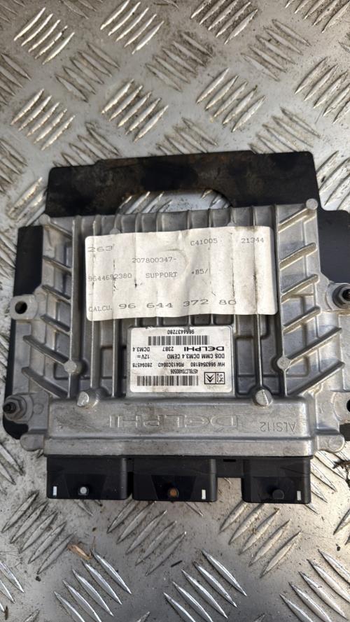 Calculateur moteur CITROEN C4 1 PHASE 1 COUPE Diesel - Image 2