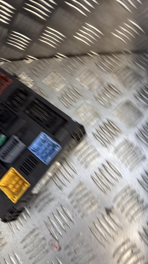 Boitier BSI PEUGEOT 2008 2 PHASE 1 Essence - Image 2