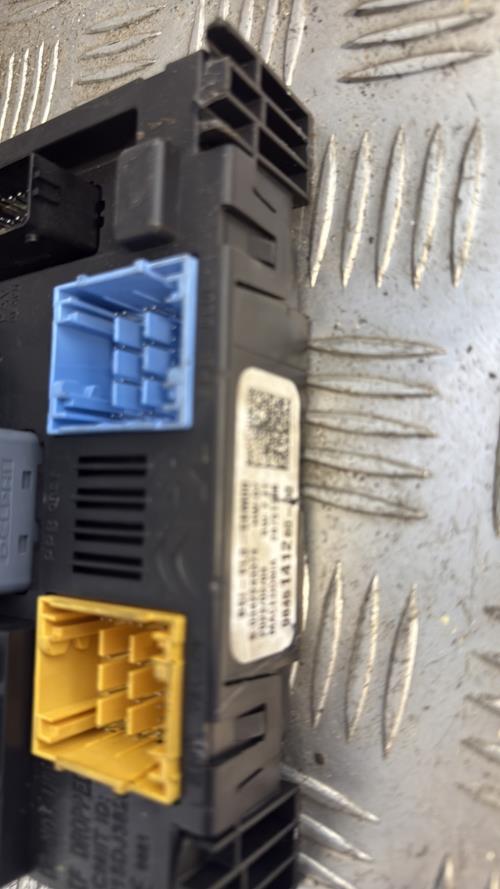 Boitier BSI PEUGEOT 2008 2 PHASE 1 Essence - Image 4