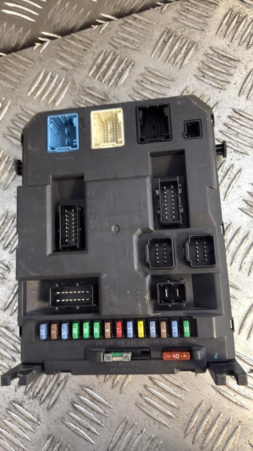 Boitier BSI PEUGEOT 207 PHASE 1 Diesel - Image 3