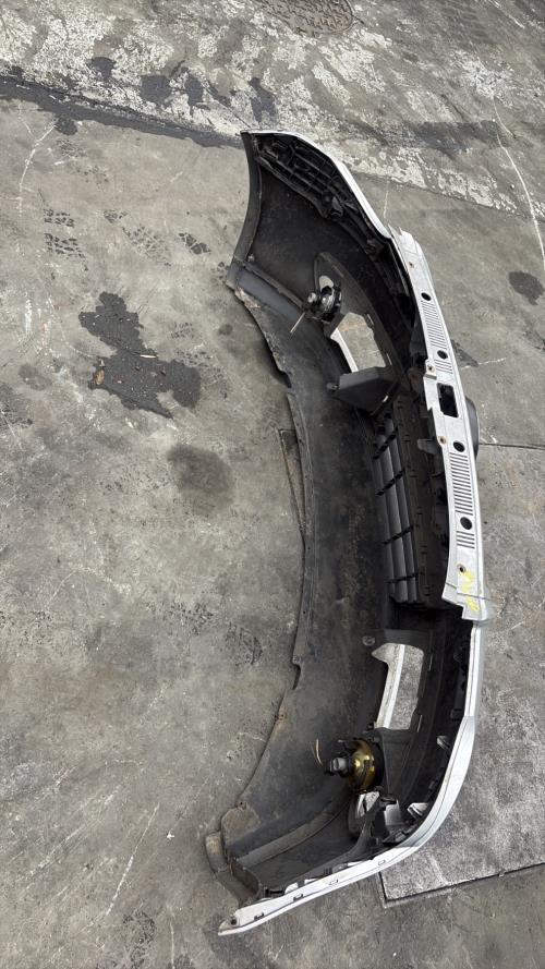 Pare choc avant VOLKSWAGEN POLO 4 PHASE 2 Diesel - Image 3