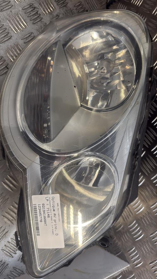 Optique avant principal droit (feux)(phare) VOLKSWAGEN POLO 4 PHASE 2 Diesel - Image 1
