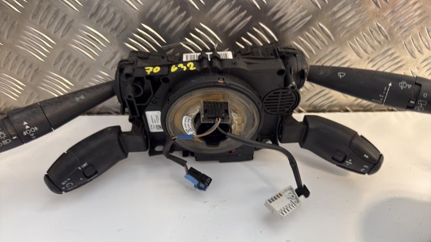 Com (Bloc Contacteur Tournant+Commodo Essuie Glace+Commodo Phare) PEUGEOT 5008 1 PHASE 1 Diesel - Image 1