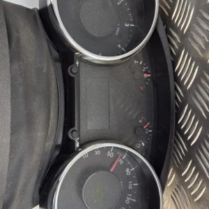 Compteur PEUGEOT 5008 1 PHASE 1 Diesel - Image 1