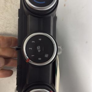 Commande chauffage RENAULT CLIO 5 PHASE 1 Essence - Image 1