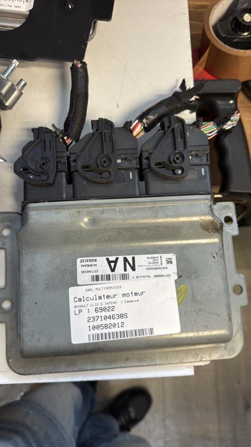 Calculateur moteur RENAULT CLIO 5 PHASE 1 Essence - Image 1