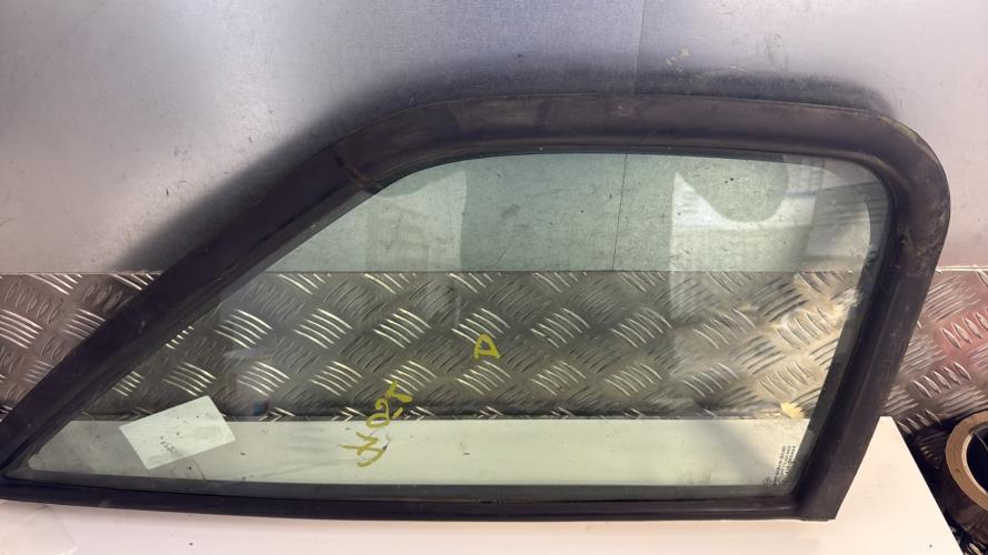 Custode avant droit (porte) NISSAN NV400 Diesel - Image 1