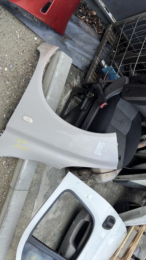 Aile avant gauche NISSAN MICRA 3 PHASE 3 Diesel - Image 2