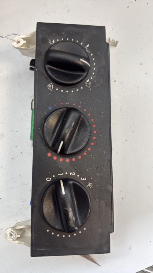 Commande chauffage RENAULT KANGOO 1 PHASE 1 Essence - Image 1