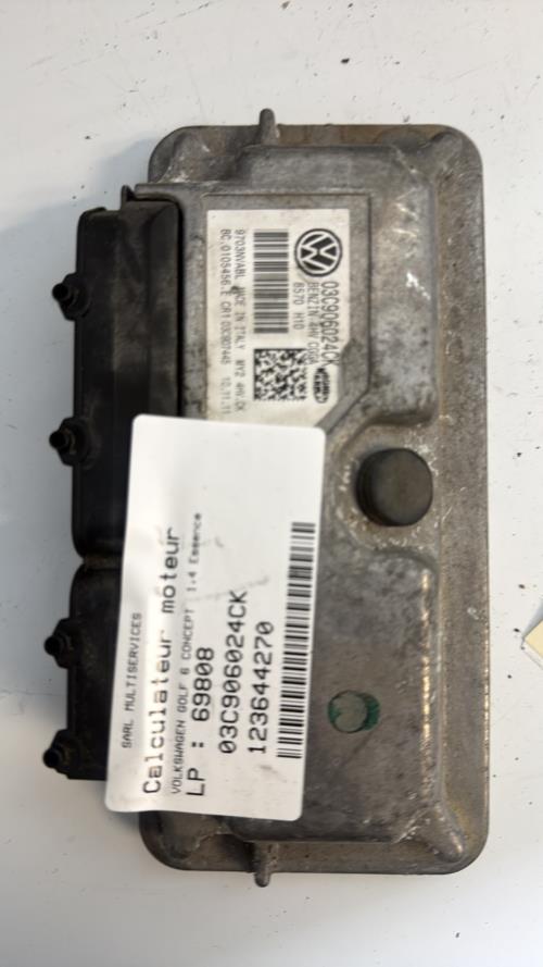 Calculateur moteur VOLKSWAGEN GOLF 6 Essence - Image 1