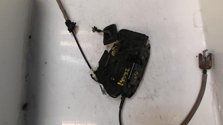 Serrure avant droit VOLKSWAGEN POLO 5 PHASE 1 Diesel - Image 1