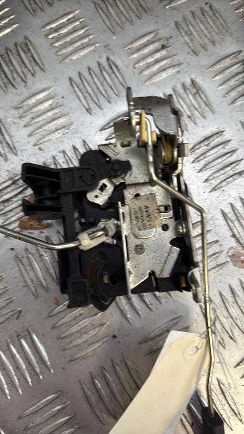 Serrure avant droit DACIA SANDERO 1 Essence - Image 1