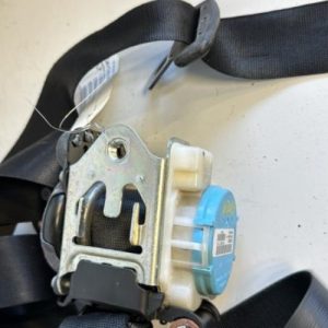 Ceinture avant gauche MERCEDES CLASSE GLA 156 PHASE 2 Diesel - Image 1