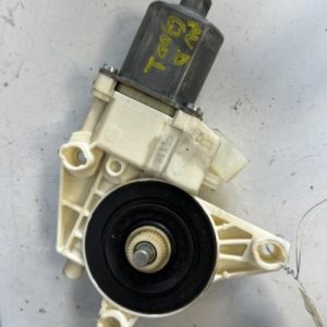 Moteur leve vitre avant droit MERCEDES CLASSE GLA 156 PHASE 2 Diesel - Image 1