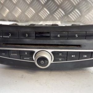 Autoradio d'origine RENAULT LAGUNA 3 PHASE 1 Diesel - Image 1